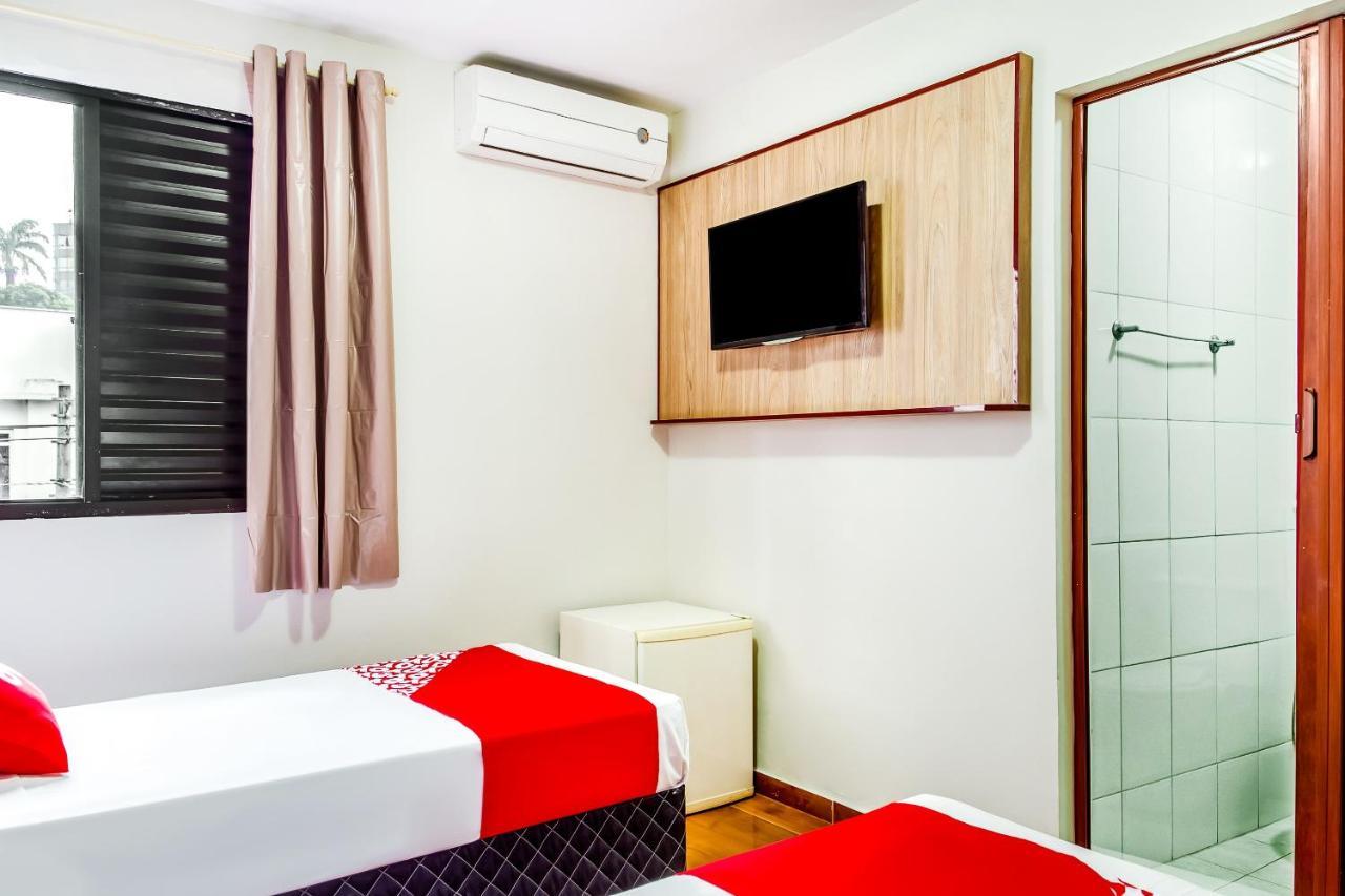 Oyo Hotel Lisboa, São José dos Campos Dış mekan fotoğraf