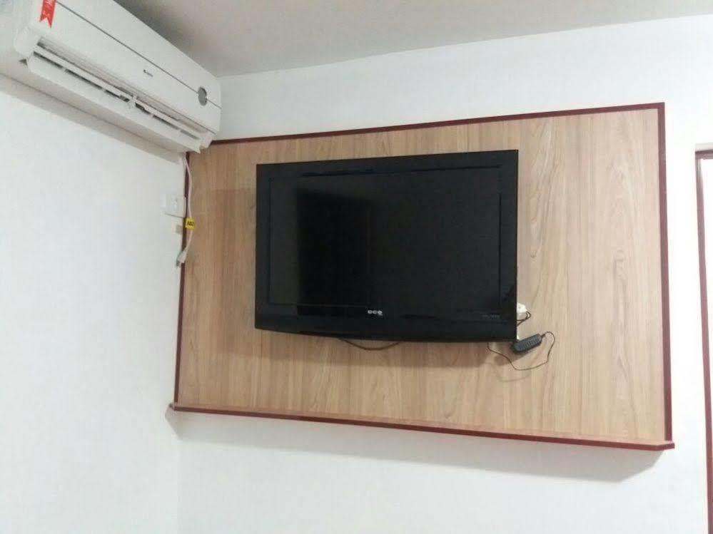 Oyo Hotel Lisboa, São José dos Campos Dış mekan fotoğraf